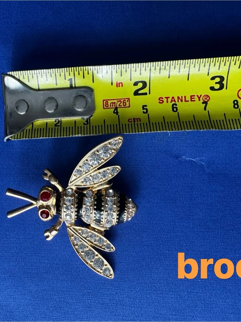 Art Bee Brooch & Matching Pierced Earrings Set